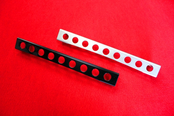 オリジナルパーツ｜ナンバーブラケット / 2カラー｜有限会社Back Yard